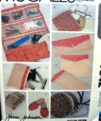 7842 MCCALLS LAUNDRY / TOILETRIES / MINI BAGS, CASE, SHOWER CAP, SLIPPERS S-XL PATTERN